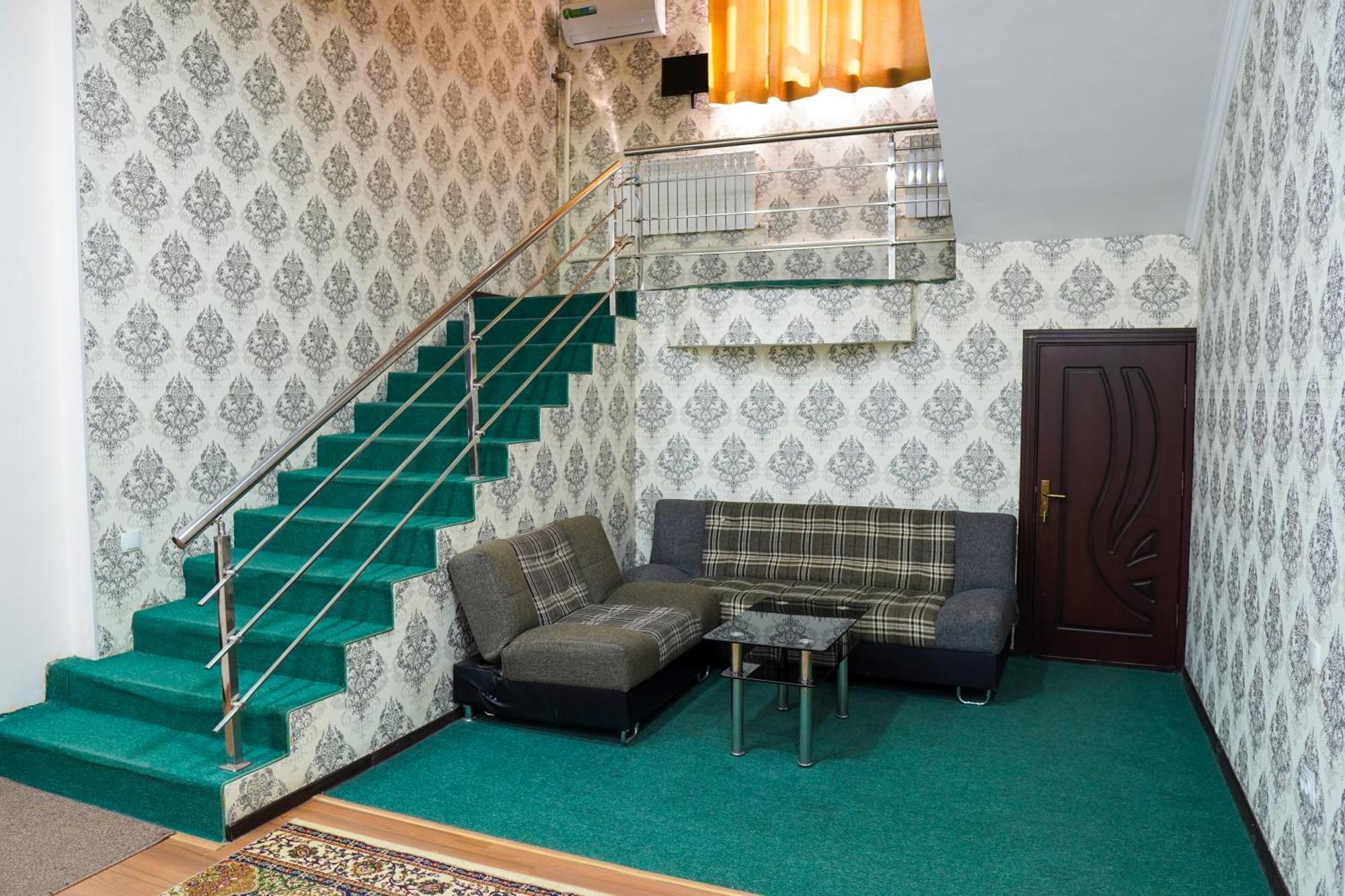 Chinor Garden Hotel Tasjkent Buitenkant foto