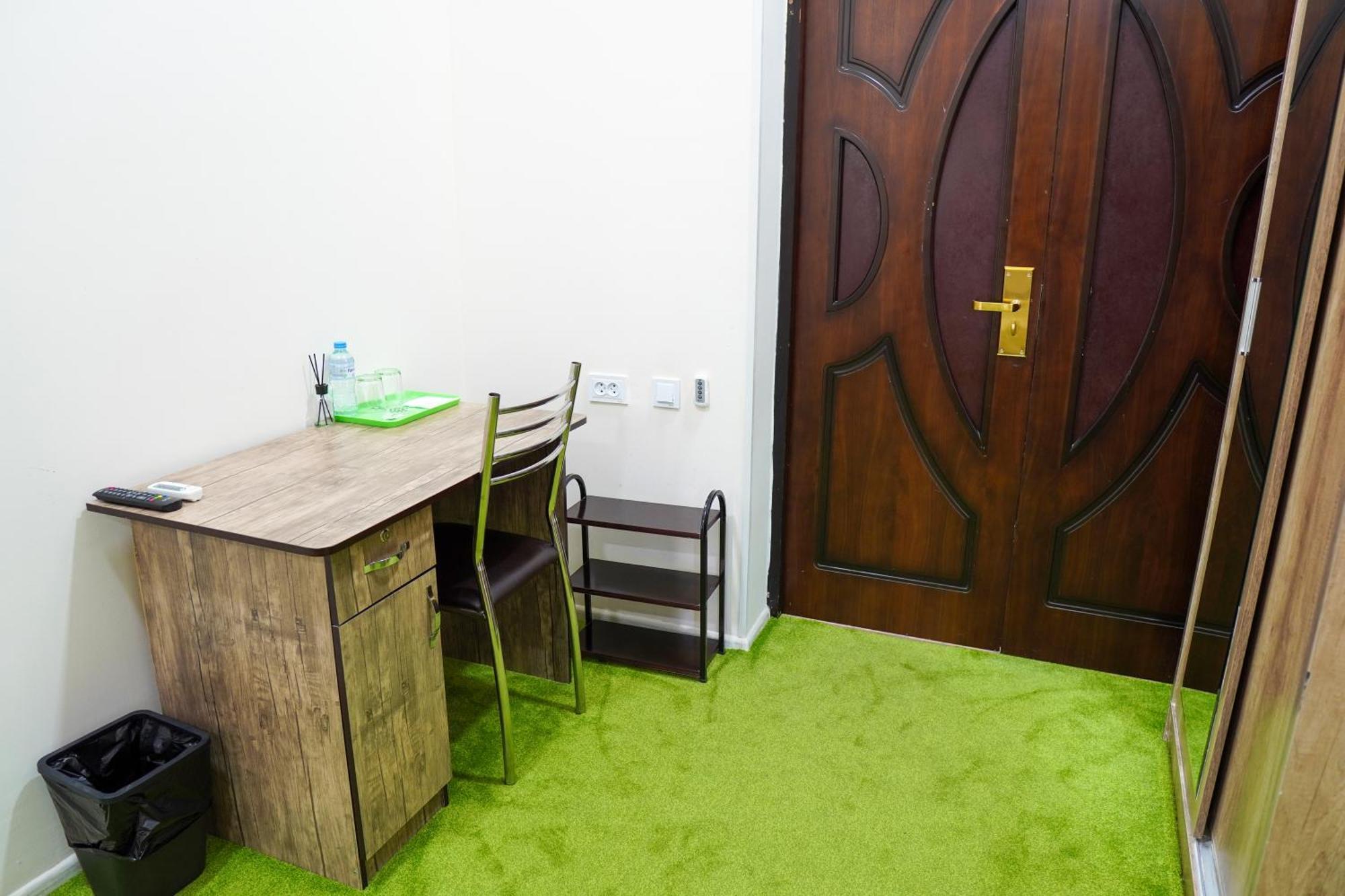 Chinor Garden Hotel Tasjkent Buitenkant foto